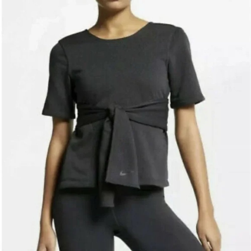 Nike Women's Studio Yoga Training Top-size S (BNWT)